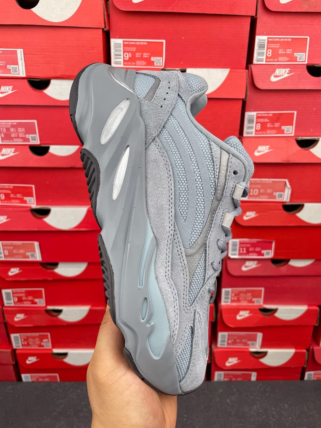 adidas originals Yeezy Boost 700V2  Hospital Blue 雾霾蓝 低筒 休闲鞋 运动鞋 老爹鞋 男鞋 女鞋 FV8424