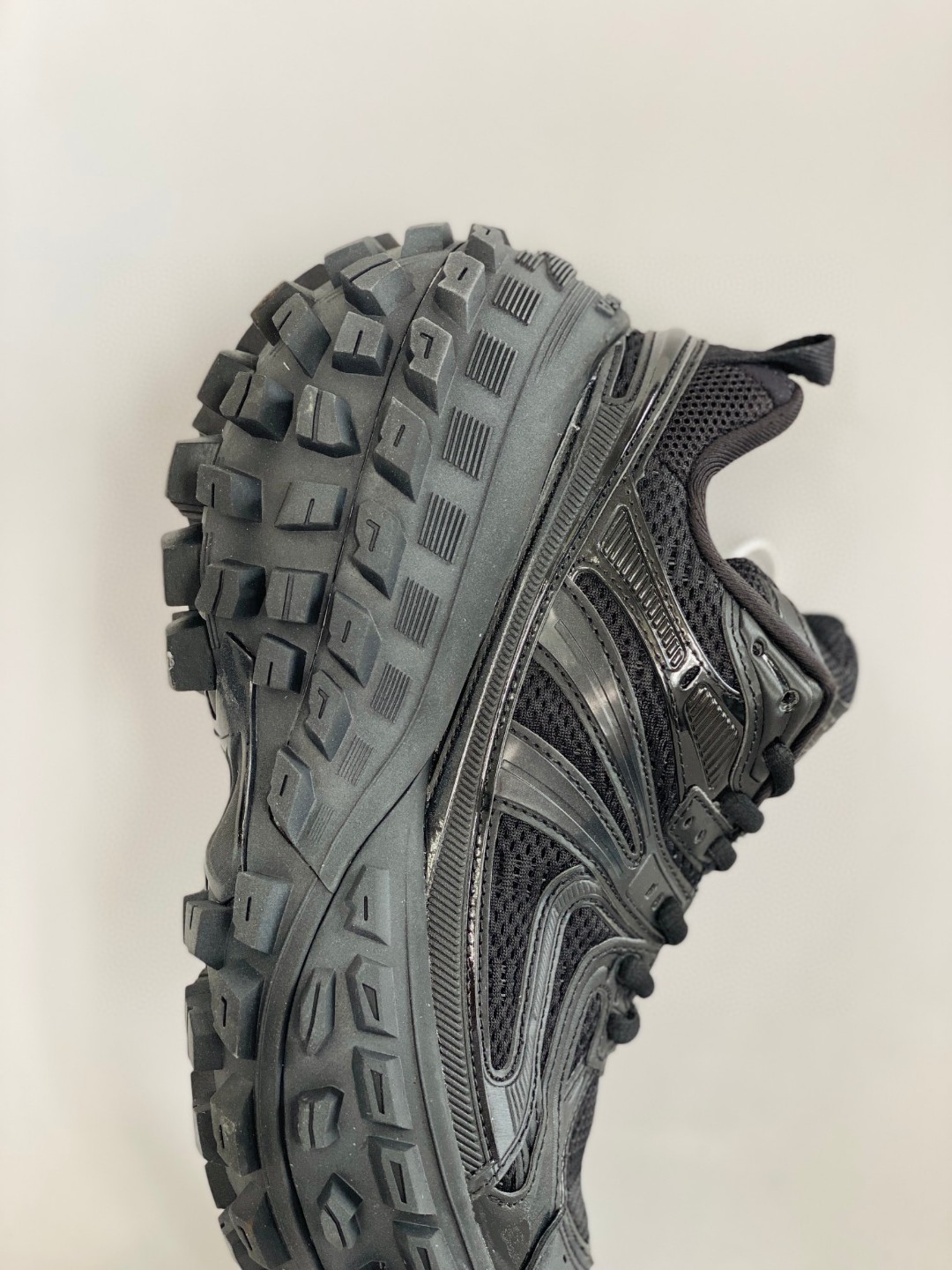 売り切り御免!】 【美品】BALENCIAGA defender 39 スニーカー