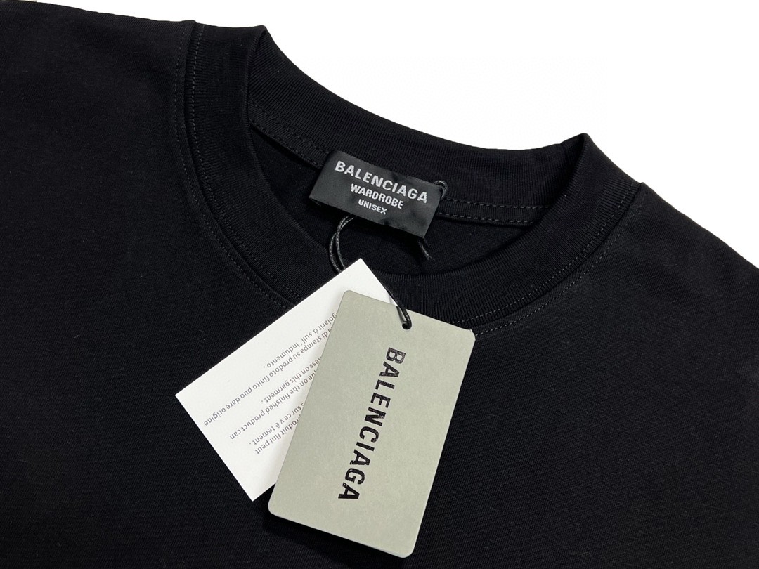 Balenciaga 巴黎世家 FW22 PRIDE 22系列双人像多国国旗印花 Logo 黑色 T 恤 圆领 夏季 男女同款