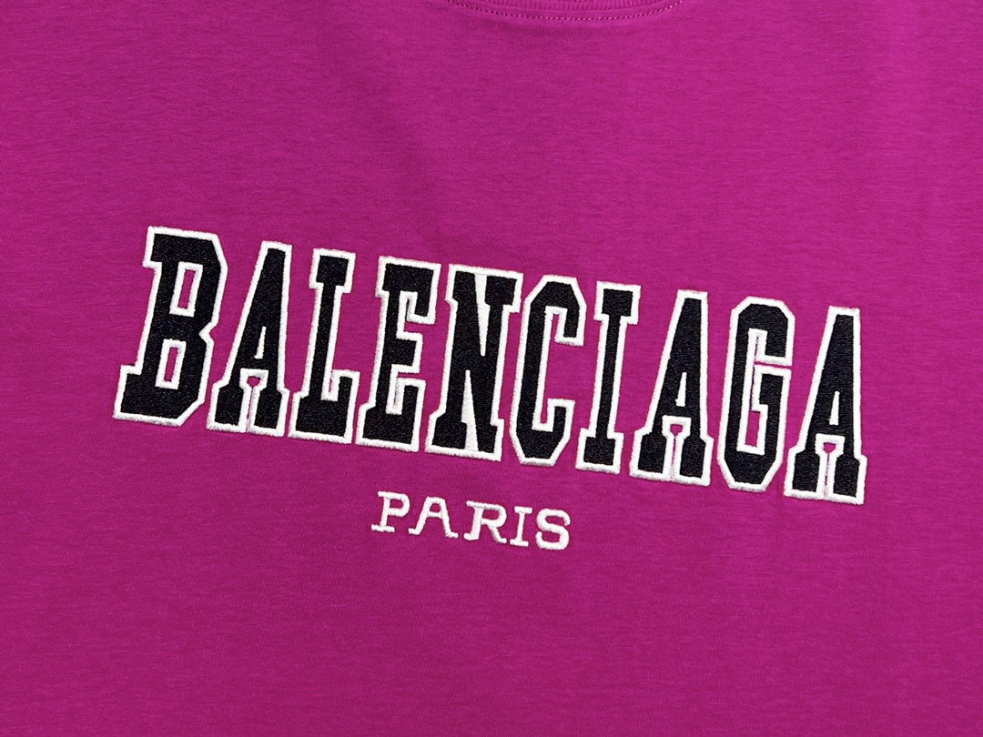 Balenciaga 巴黎世家 胸前刺绣字母Logo短袖 玫红色 T 恤 圆领 夏季 男女同款