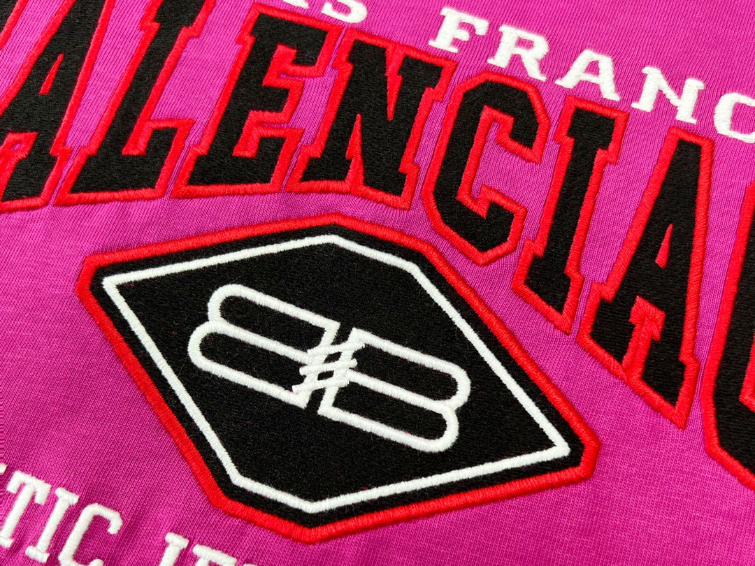 Balenciaga 巴黎世家 双B字母刺绣logo 蝙蝠侠 做旧水洗短袖 银灰白 T 恤 圆领 夏季 男女同款