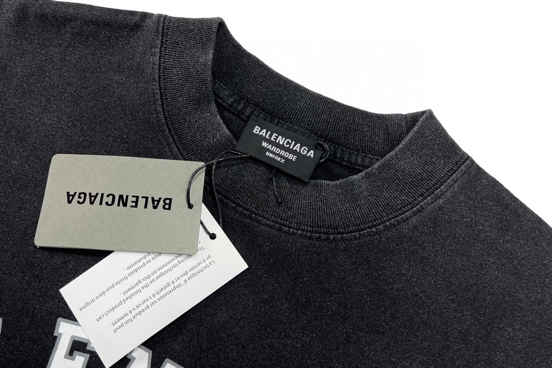 Balenciaga 巴黎世家 前后刺绣字母logo 做旧水洗短袖 黑色 T 恤 圆领 夏季 男女同款
