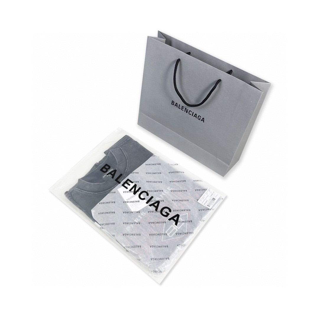 Balenciaga 巴黎世家 双B字母刺绣logo 蝙蝠侠 做旧水洗短袖 黑色 T 恤 圆领 夏季 男女同款