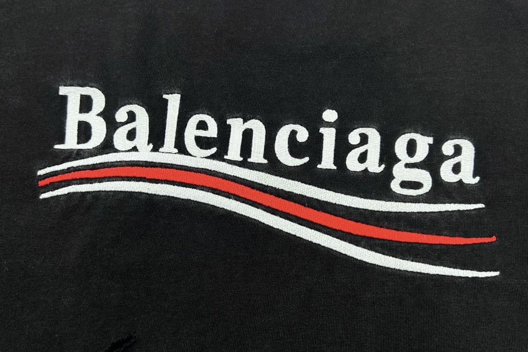 Balenciaga 巴黎世家 可乐波浪字母logo 刺绣图案 做旧水洗短袖 黑色 T 恤 圆领 夏季 男女同款