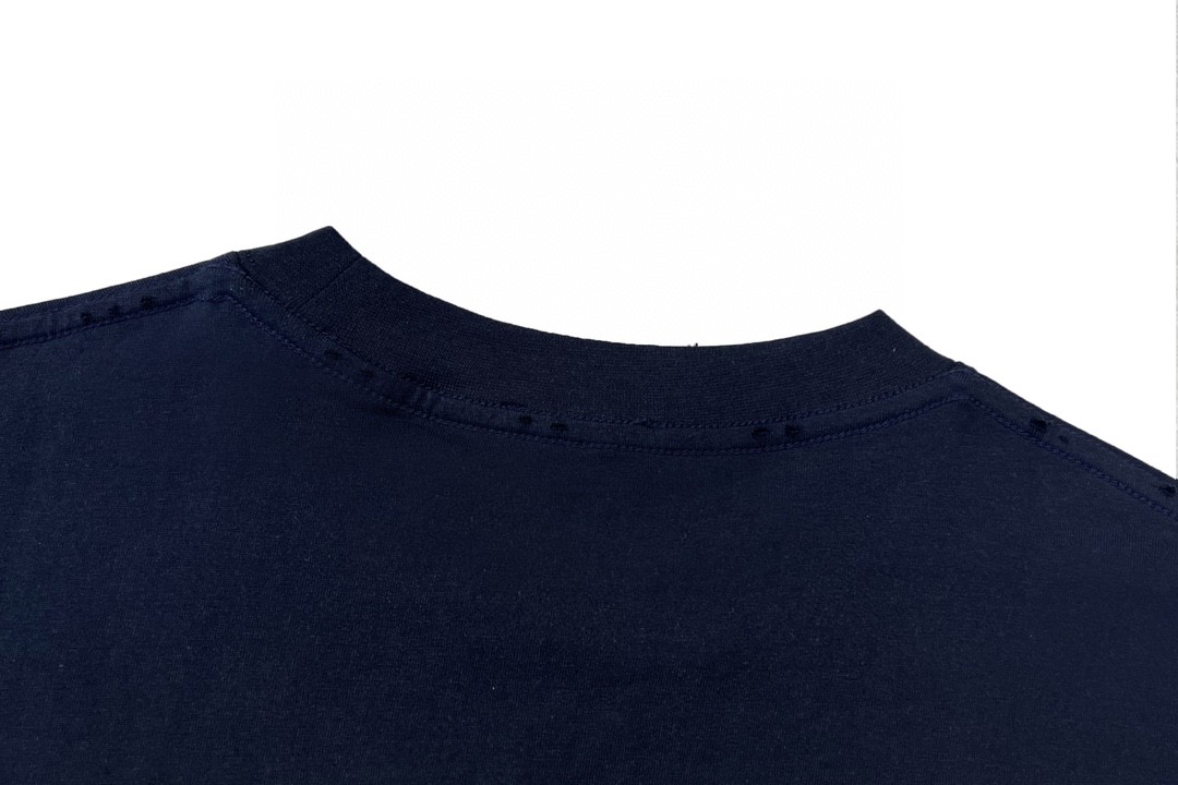 Balenciaga 巴黎世家 闪电字母Metallica摇滚乐队系列 泼墨水洗 破坏撕裂纹印花破洞短袖T恤【全新天花板级别】 圆领 短袖 