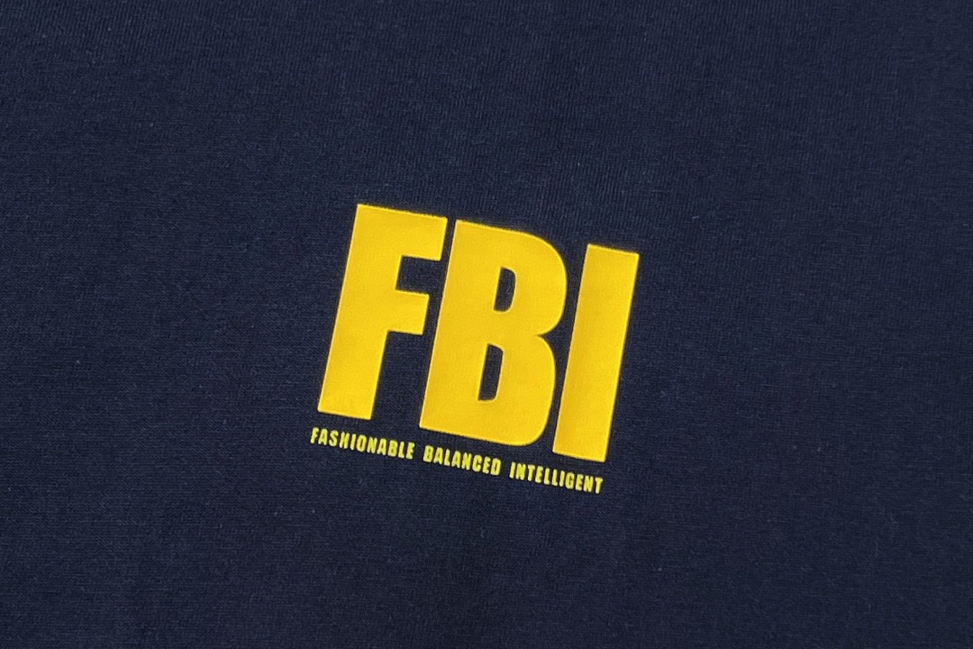 Balenciaga 巴黎世家 闪电字母Metallica摇滚乐队系列 泼墨水洗 破坏撕裂纹印花破洞短袖T恤【全新天花板级别】 圆领 短袖 