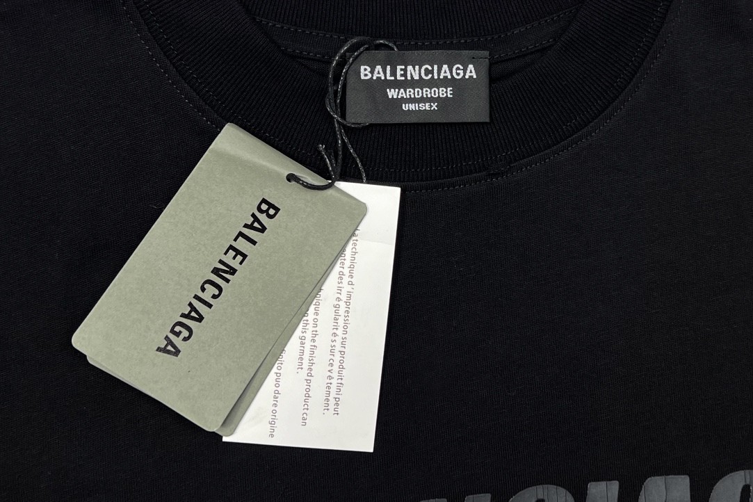 Balenciaga 巴黎世家 字母印花图案破洞圆领 短袖 黑色 T 恤 圆领 夏季 男女同款