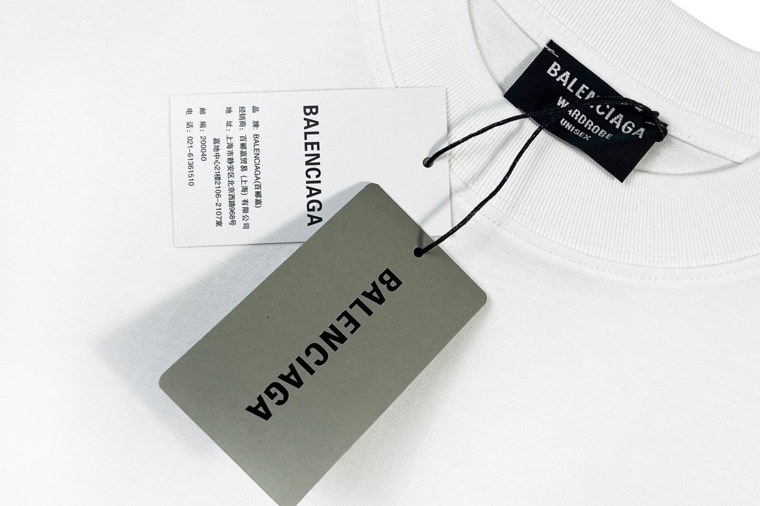 Balenciaga 巴黎世家 字母印花图案破洞圆领 短袖 黑色 T 恤 圆领 夏季 男女同款