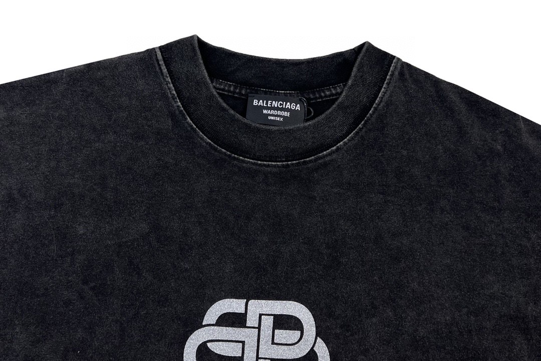Balenciaga 巴黎世家 锁扣 Logo 胸前印花字母 短袖 深灰色 T 恤 圆领 夏季 男女同款