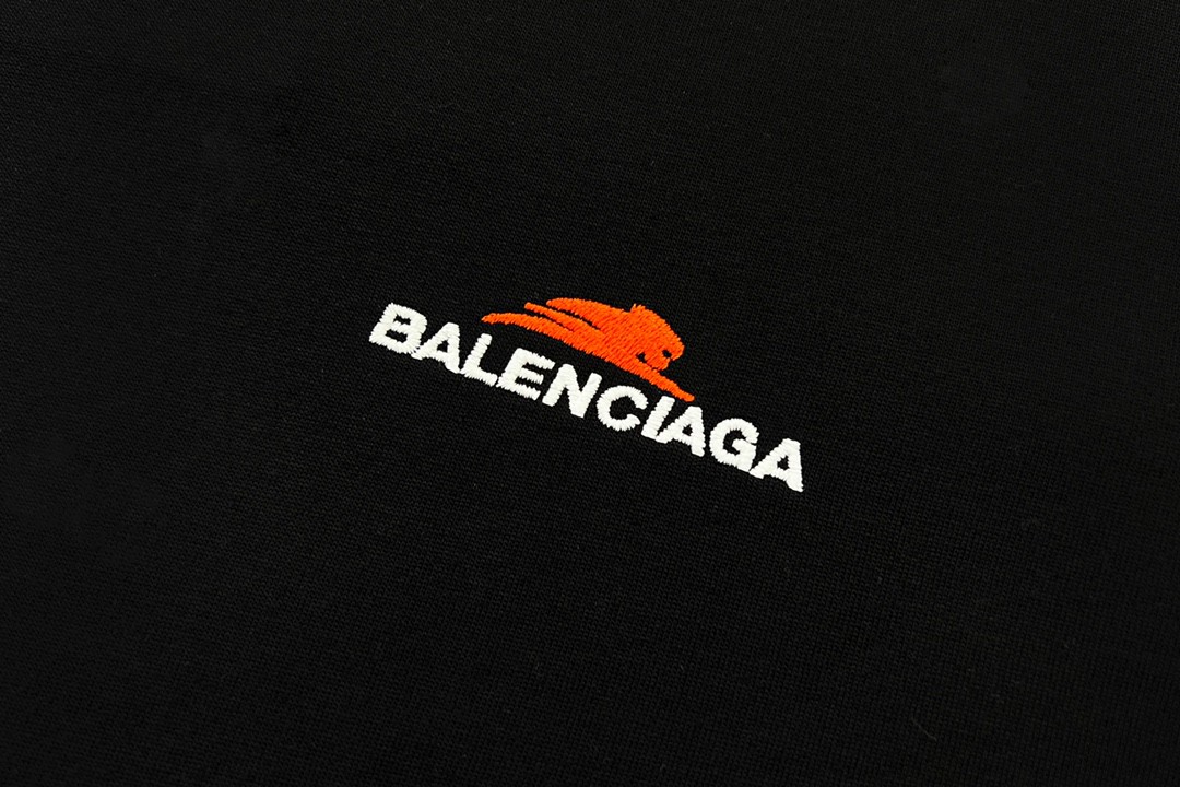 Balenciaga 巴黎世家 Political Campaign Large Fit Logo 刺绣图案 字母logo 短袖 白色 T 
