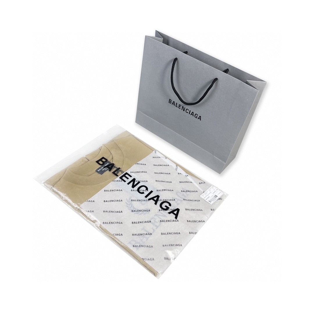 Balenciaga 巴黎世家 麦穗徽标 字母logo 短袖 卡其色 T 恤 圆领 夏季 男女同款