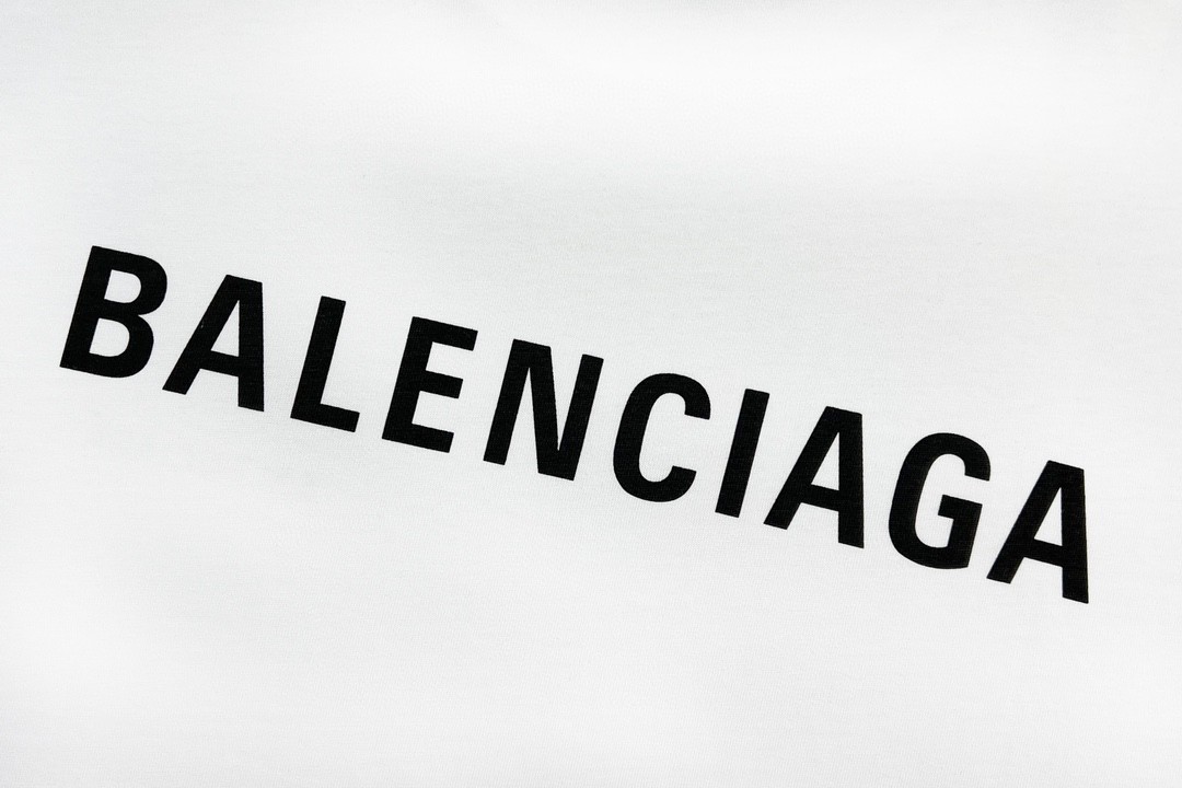 Balenciaga 巴黎世家 印花字母logo 短袖 白色 T 恤 圆领 夏季 男女同款 612966TIVG59040