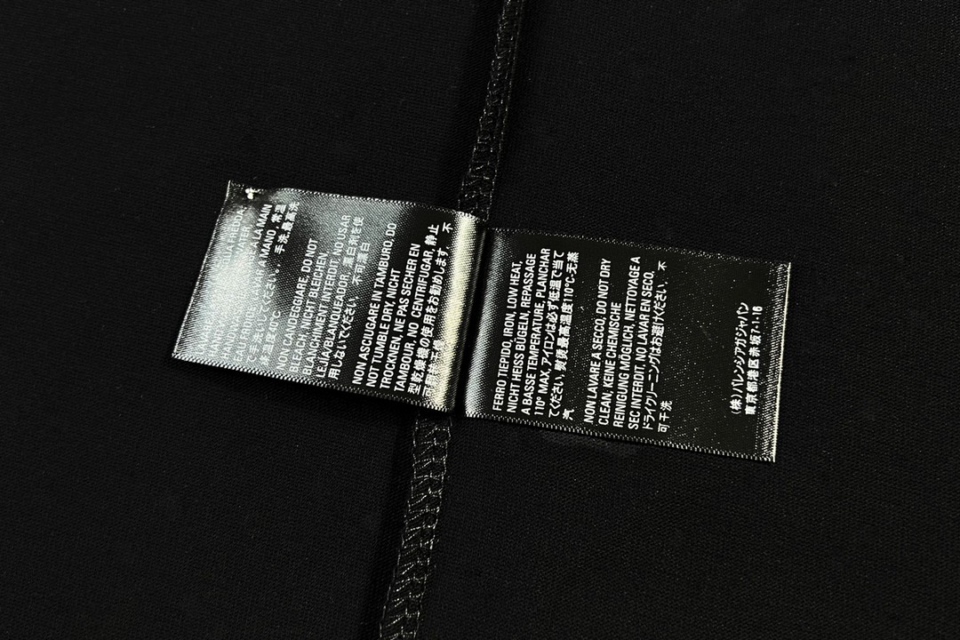 Balenciaga 巴黎世家 印花字母logo 短袖 黑色 T 恤 圆领 夏季 男女同款 612966TIVG51070