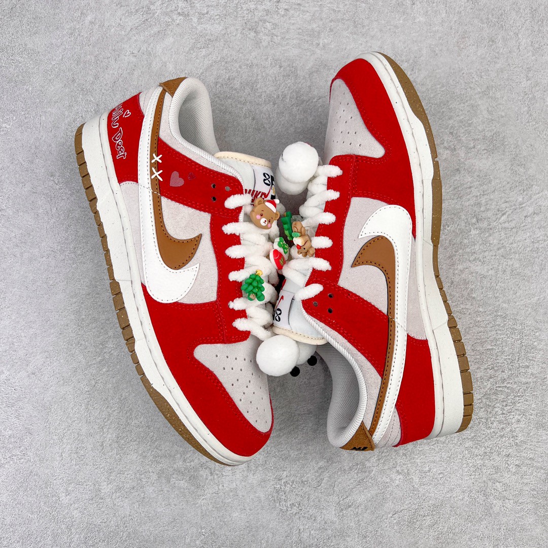 Nike Dunk Low SE 85 双层 Swoosh 圣诞麋鹿玩偶挂饰 红色 低筒 复古板鞋 休闲鞋 男鞋 女鞋 DO9457-100