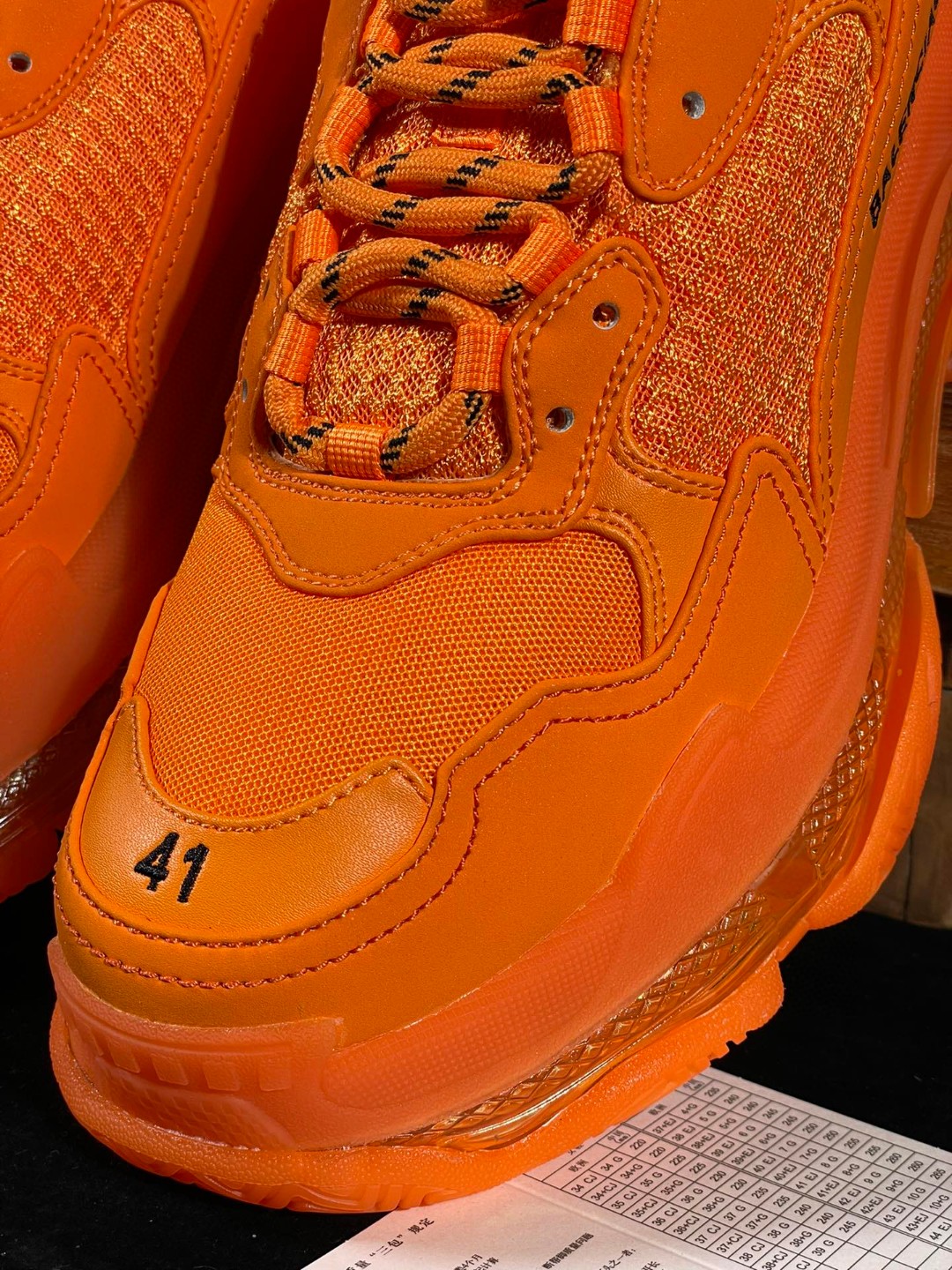 Balenciaga Triple S Clear Sole 巴黎世家 橙色 气垫 老爹鞋 运动 复古板鞋 休闲鞋 男鞋 女鞋