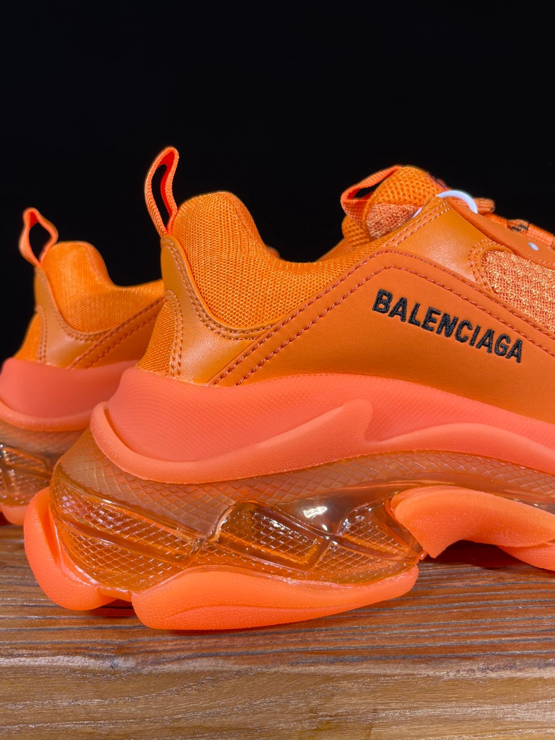 Balenciaga Triple S Clear Sole 巴黎世家 橙色 气垫 老爹鞋 运动 复古板鞋 休闲鞋 男鞋 女鞋