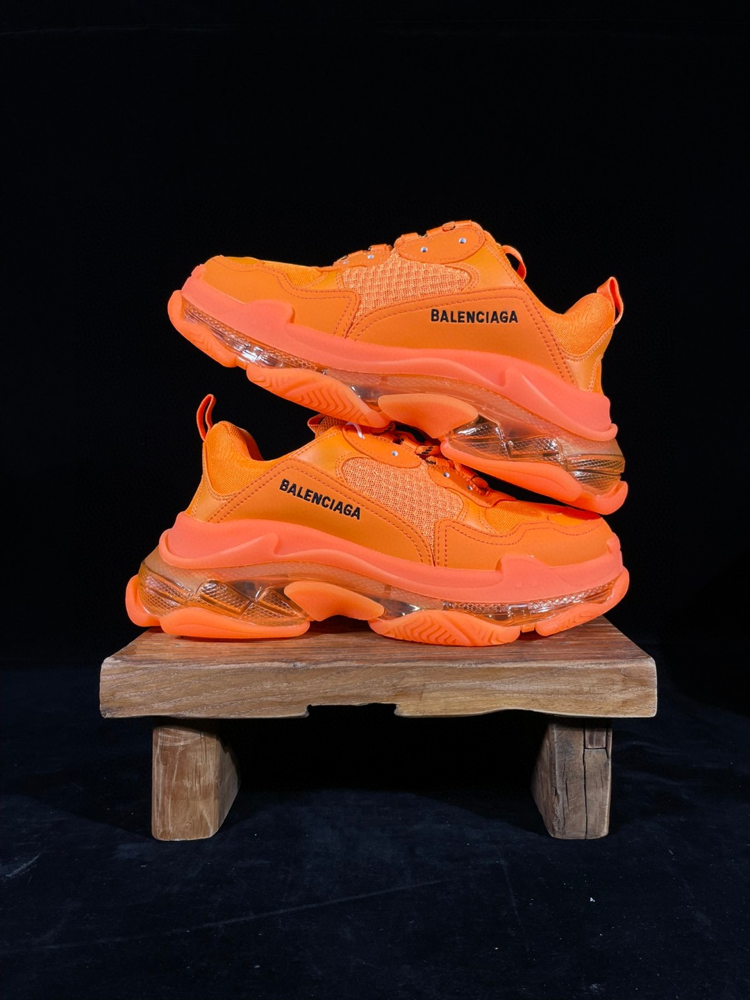Balenciaga Triple S Clear Sole 巴黎世家 橙色 气垫 老爹鞋 运动 复古板鞋 休闲鞋 男鞋 女鞋