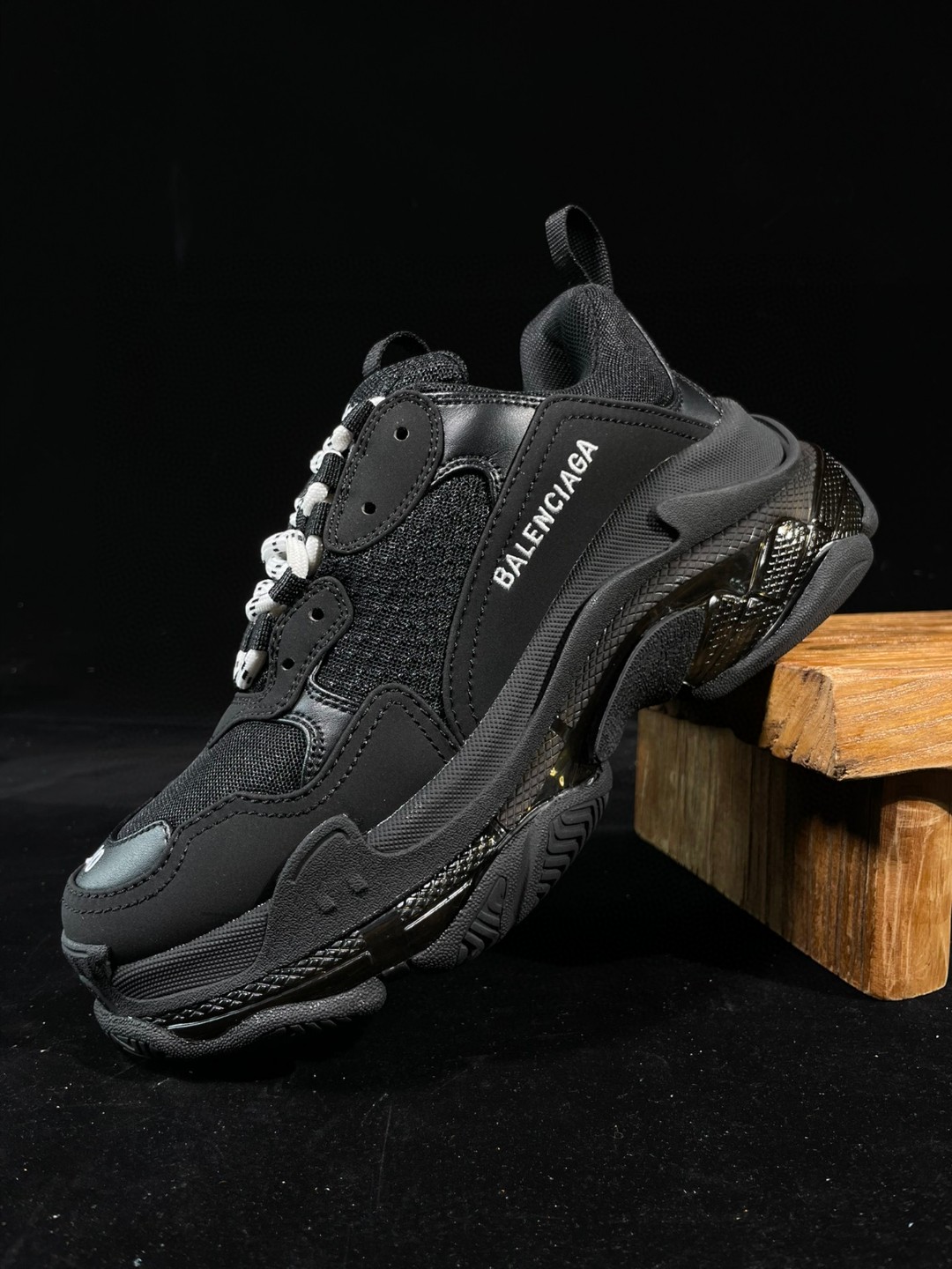 Balenciaga Triple S Clear Sole 巴黎世家 黑色 气垫 老爹鞋 运动 复古板鞋 休闲鞋 男鞋 女鞋
