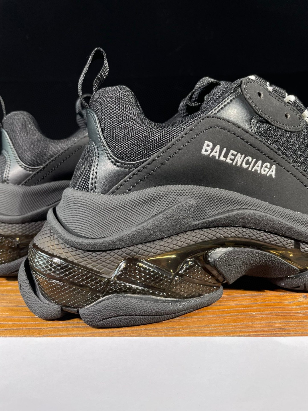 Balenciaga Triple S Clear Sole 巴黎世家 黑色 气垫 老爹鞋 运动 复古板鞋 休闲鞋 男鞋 女鞋