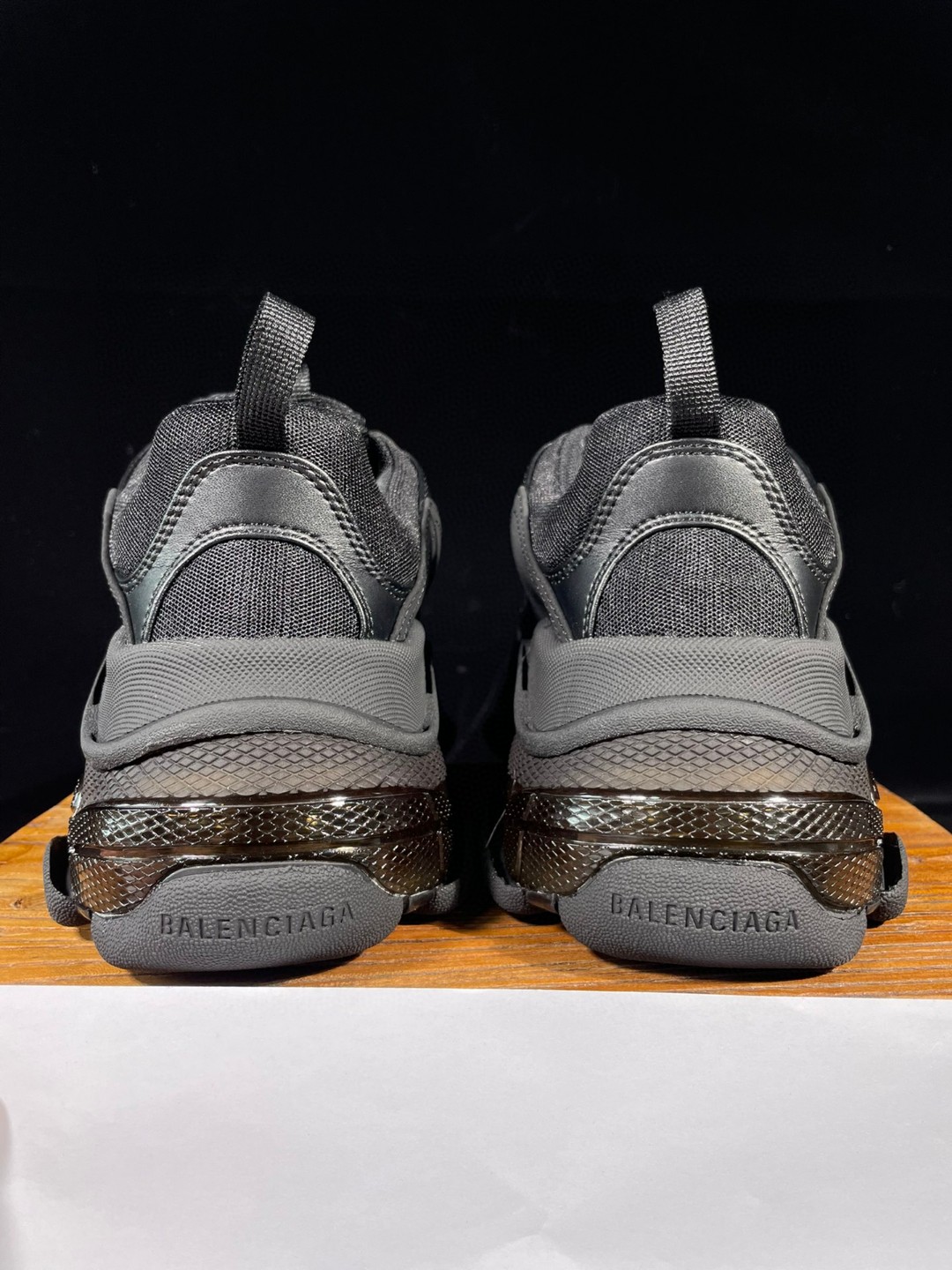 Balenciaga Triple S Clear Sole 巴黎世家 黑色 气垫 老爹鞋 运动 复古板鞋 休闲鞋 男鞋 女鞋