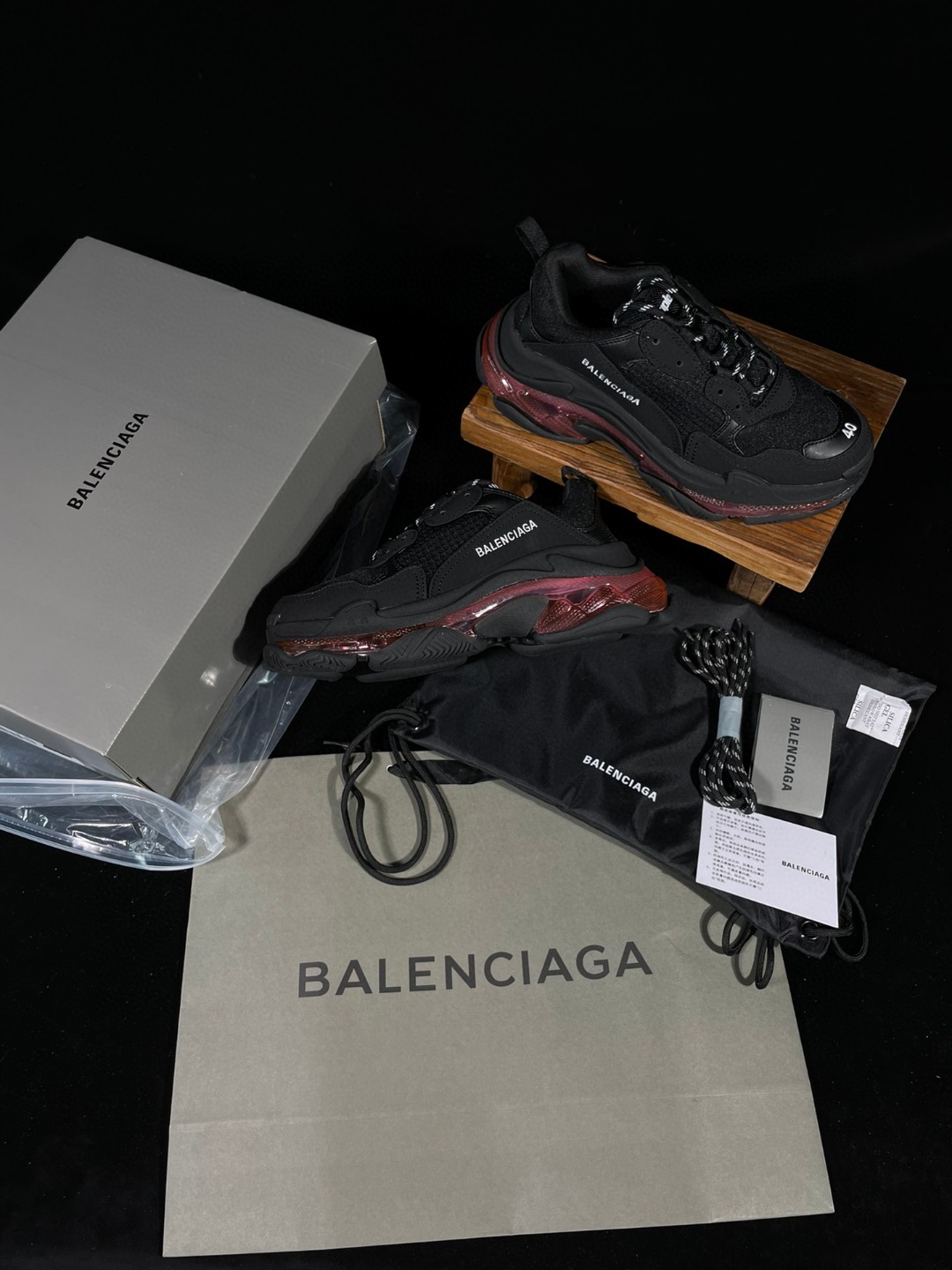 Balenciaga Triple S Clear Sole 巴黎世家 黑紫 气垫 老爹鞋 运动 复古板鞋 休闲鞋 男鞋 女鞋