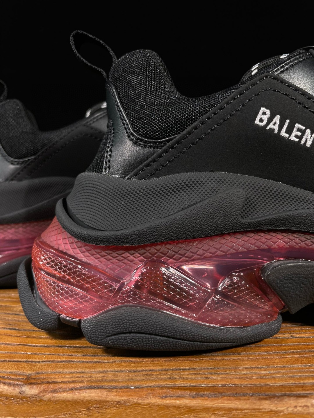 Balenciaga Triple S Clear Sole 巴黎世家 黑紫 气垫 老爹鞋 运动 复古板鞋 休闲鞋 男鞋 女鞋