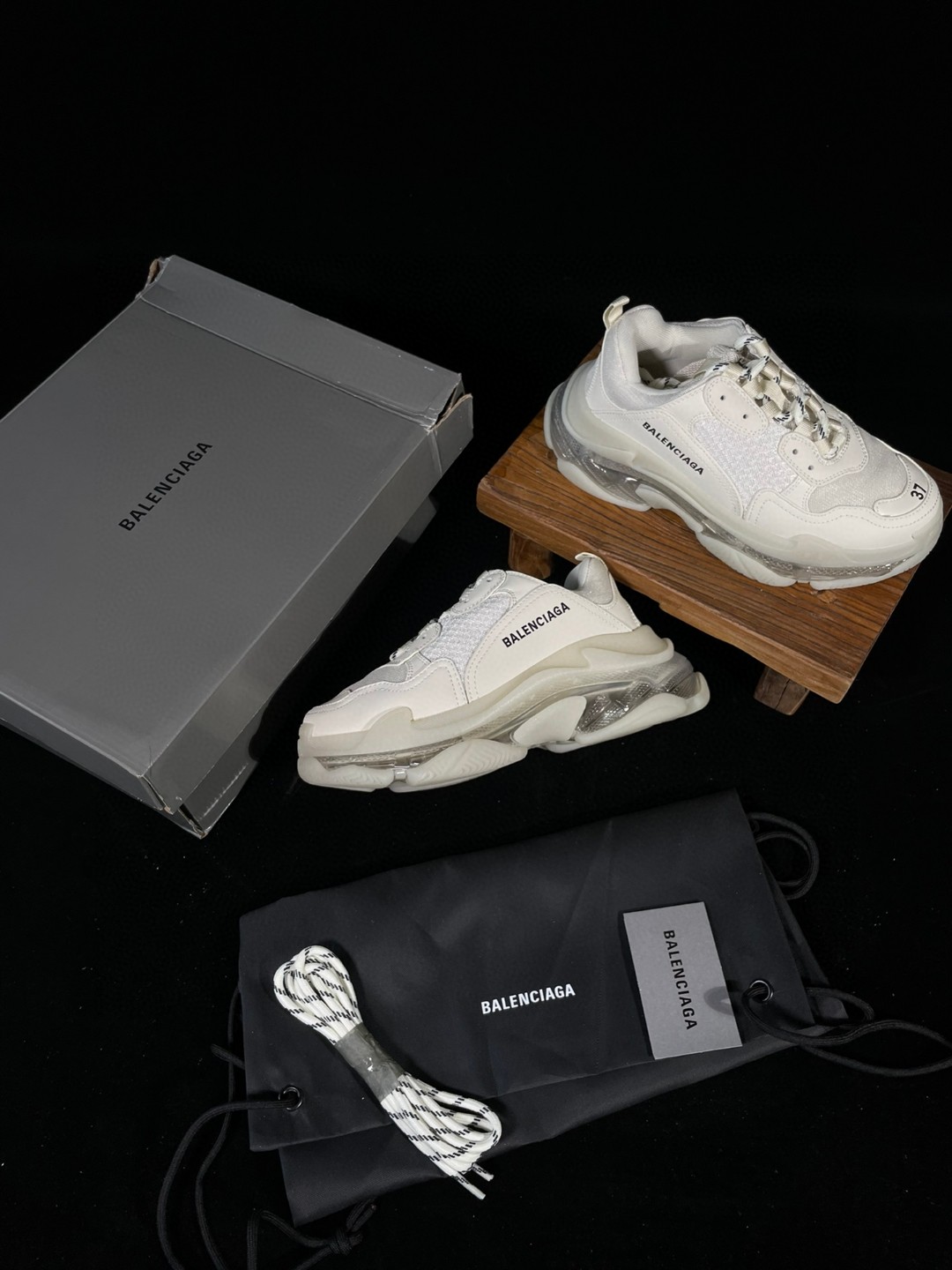 Balenciaga Triple S Clear Sole 巴黎世家 白色 气垫 老爹鞋 运动 复古板鞋 休闲鞋 男鞋 女鞋
