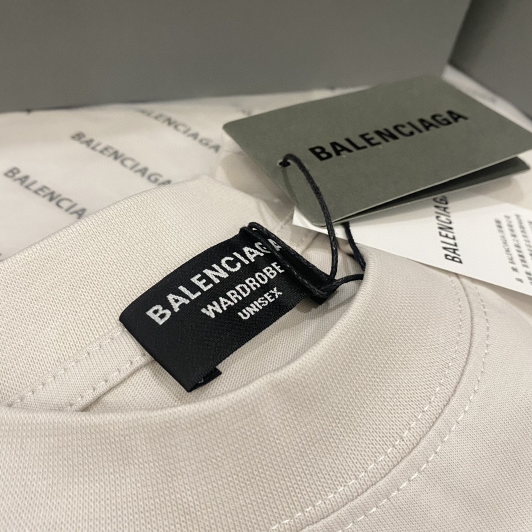 Balenciaga FW22 Be Different 苹果徽标印花短袖 米白色 T 恤 圆领 夏季 男女同款