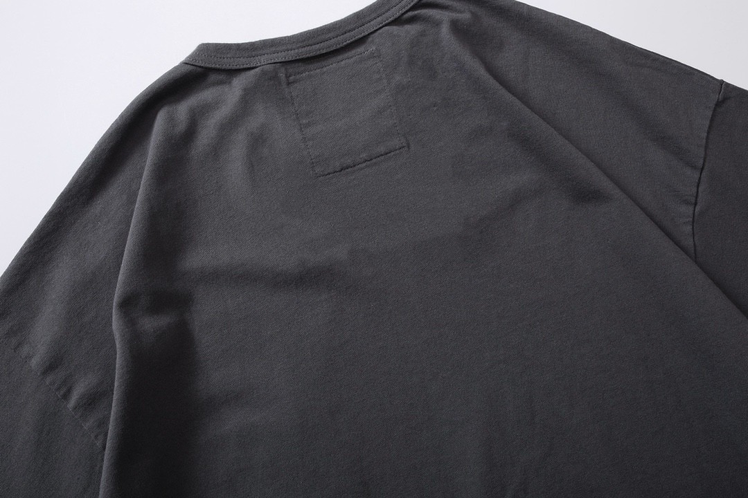 MADNESS TEE 圆领 T恤 深灰色 短袖 夏款 男女同款