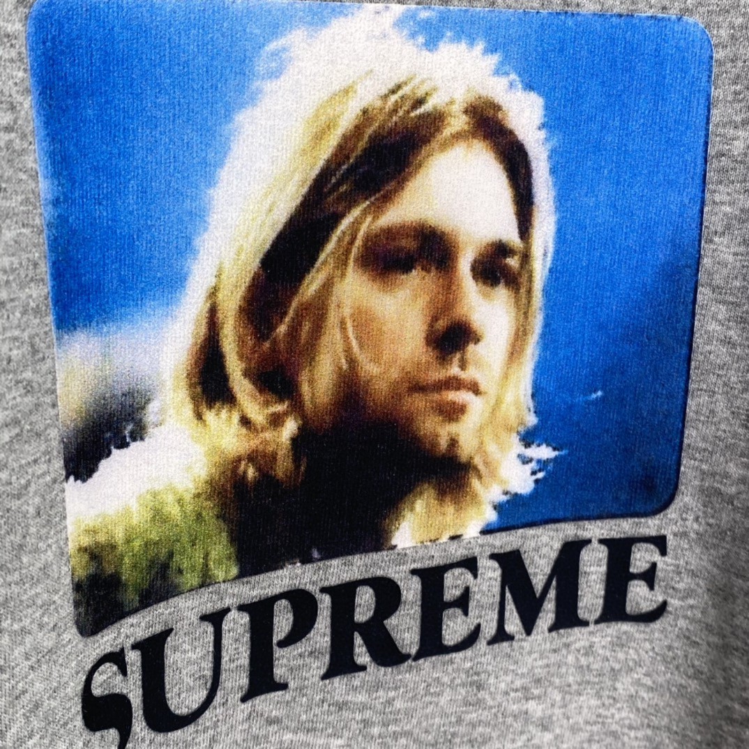 Supreme SS23 Week 1 KURT COBAIN TEE 库尔特柯本印花 短袖 灰色 T 恤 男女同款 SUP-SS23-002