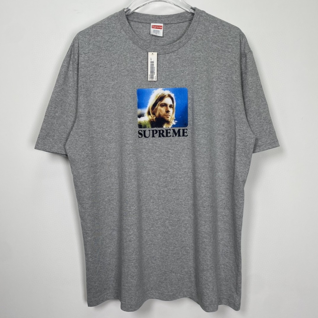 Supreme SS23 Week 1 KURT COBAIN TEE 库尔特柯本印花 短袖 灰色 T 恤 男女同款 SUP-SS23-002