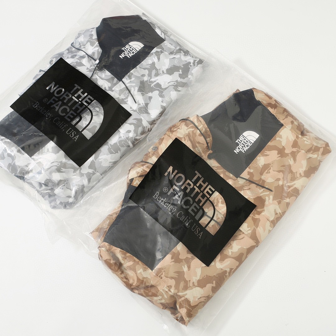 THE NORTH FACE 北面 新春兔年限定系列  ICON 1986品牌 Logo 迷彩印花 棕色 灰色 冲锋衣 夾克 防水 防風 外套 男款 女款 NF0A7UR9-II7