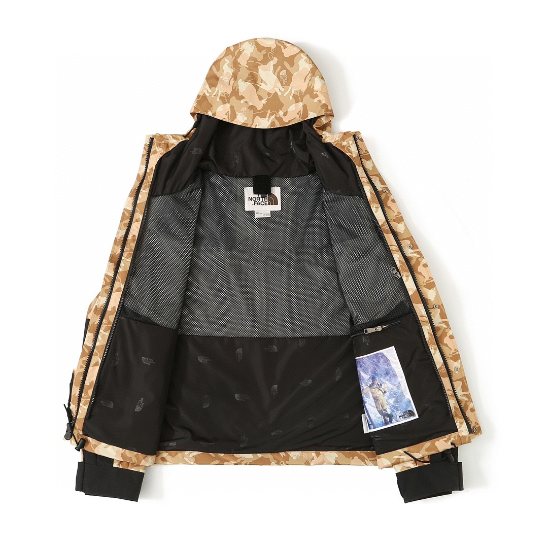 THE NORTH FACE 北面 新春兔年限定系列  ICON 1986品牌 Logo 迷彩印花 棕色 灰色 冲锋衣 夾克 防水 防風 外套 男款 女款 NF0A7UR9-II7