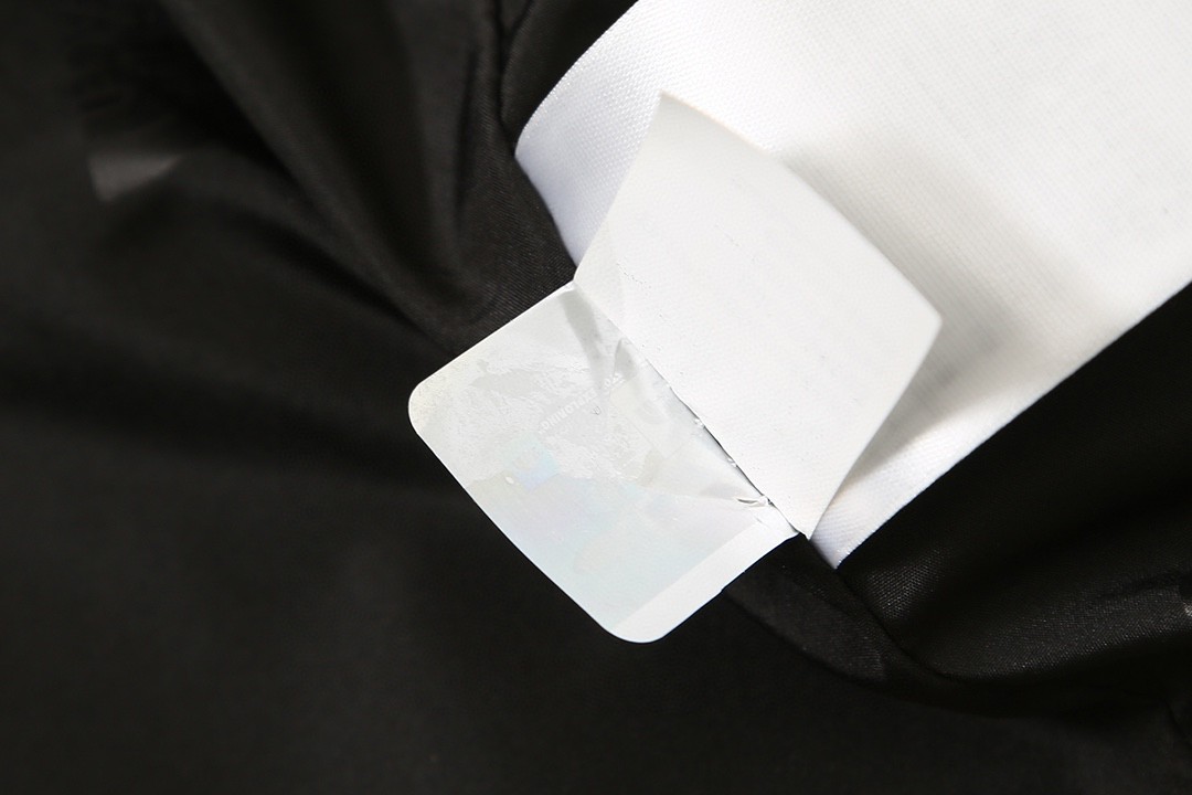 THE NORTH FACE 北面 新春兔年限定系列  ICON 1986品牌 Logo 迷彩印花 棕色 灰色 冲锋衣 夾克 防水 防風 外套 男款 女款 NF0A7UR9-II7