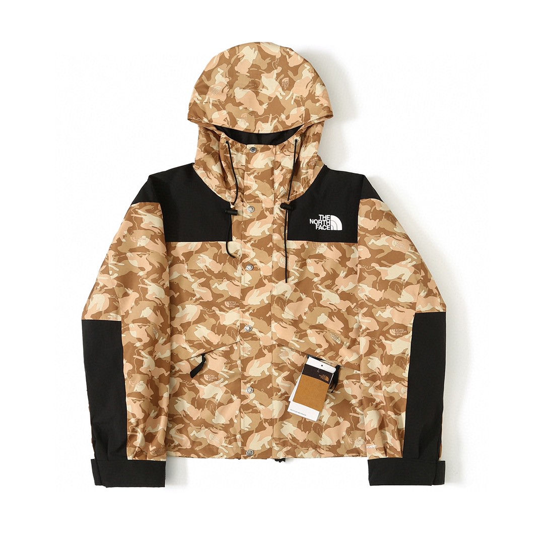 THE NORTH FACE 北面 新春兔年限定系列  ICON 1986品牌 Logo 迷彩印花 棕色 灰色 冲锋衣 夾克 防水 防風 外套 男款 女款 NF0A7UR9-II7