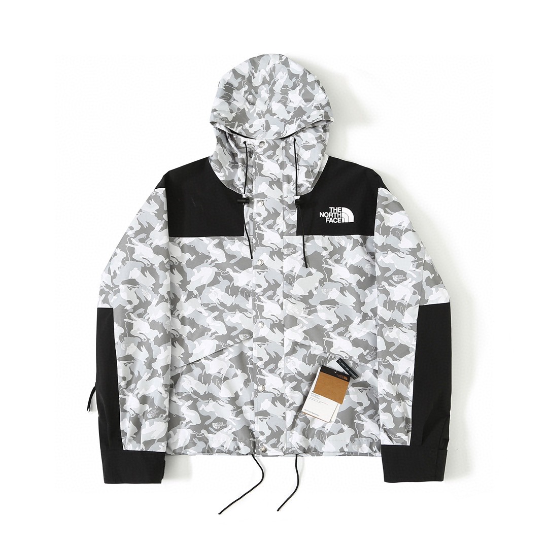 THE NORTH FACE 北面 新春兔年限定系列  ICON 1986品牌 Logo 迷彩印花 棕色 灰色 冲锋衣 夾克 防水 防風 外套 男款 女款 NF0A7UR9-II7
