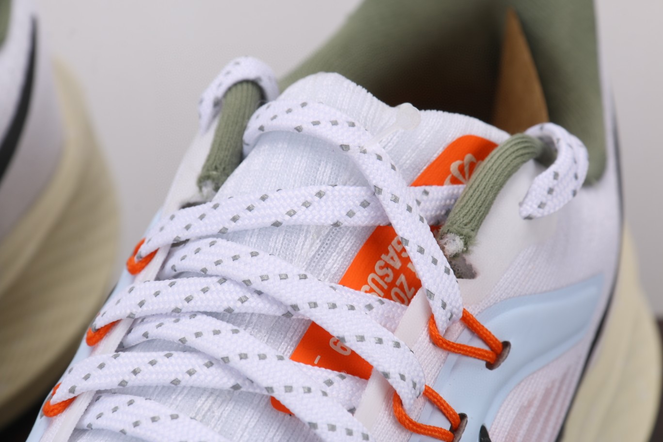 Nike Air Zoom Pegasus 39 登月39 白黑橙 低筒 运动鞋 跑步鞋 休闲鞋 男鞋 DX6050-101