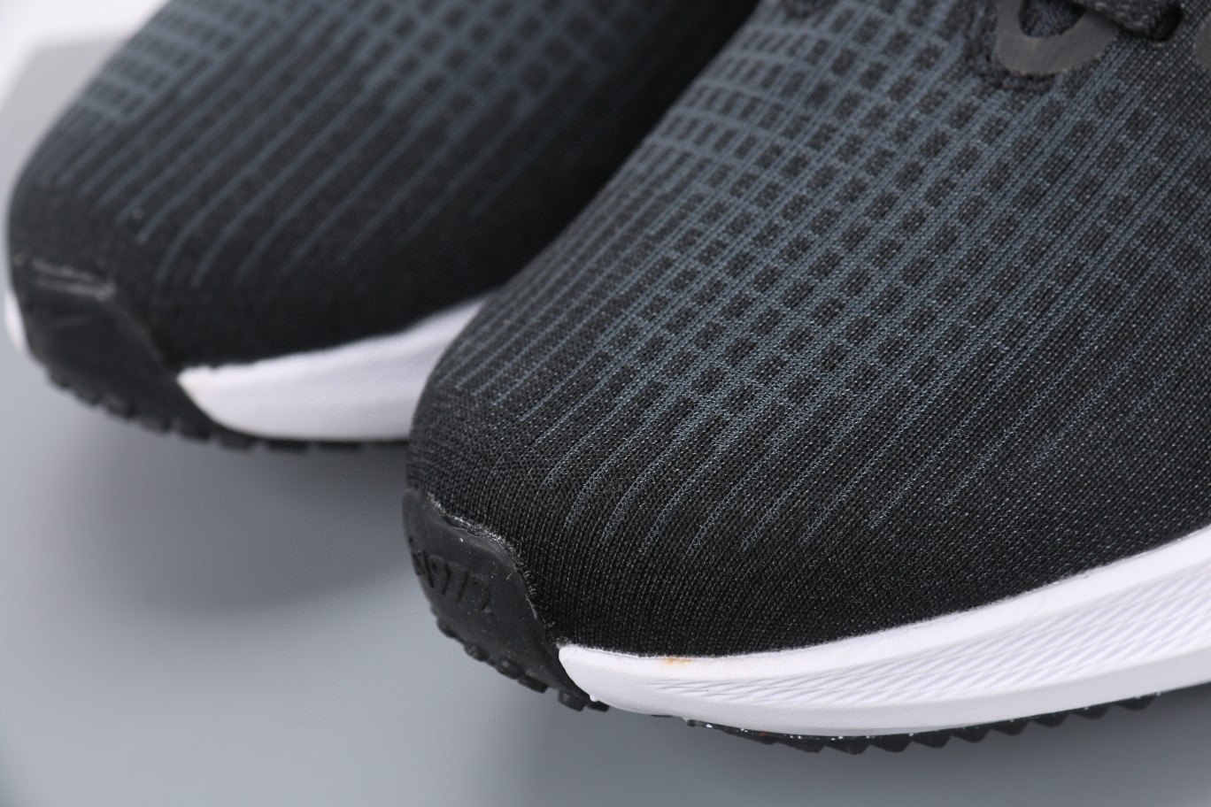 Nike Air Zoom Pegasus 39 登月39 黑白 低筒 运动鞋 跑步鞋 休闲鞋 男鞋 DH4072-001