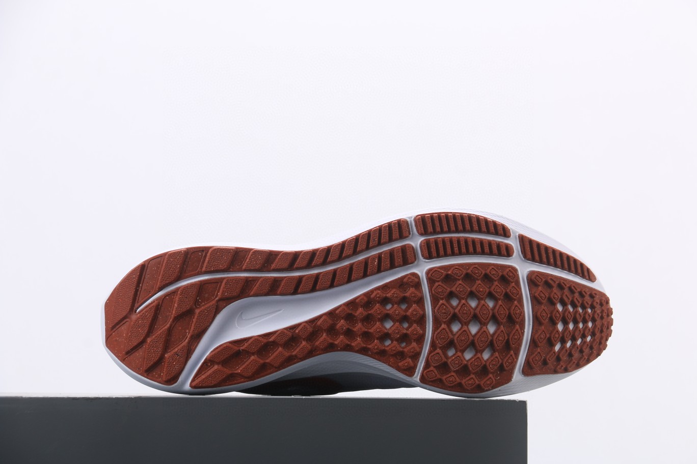 Nike Air Zoom Pegasus 39 登月39 白红 低筒 运动鞋 跑步鞋 休闲鞋 男鞋