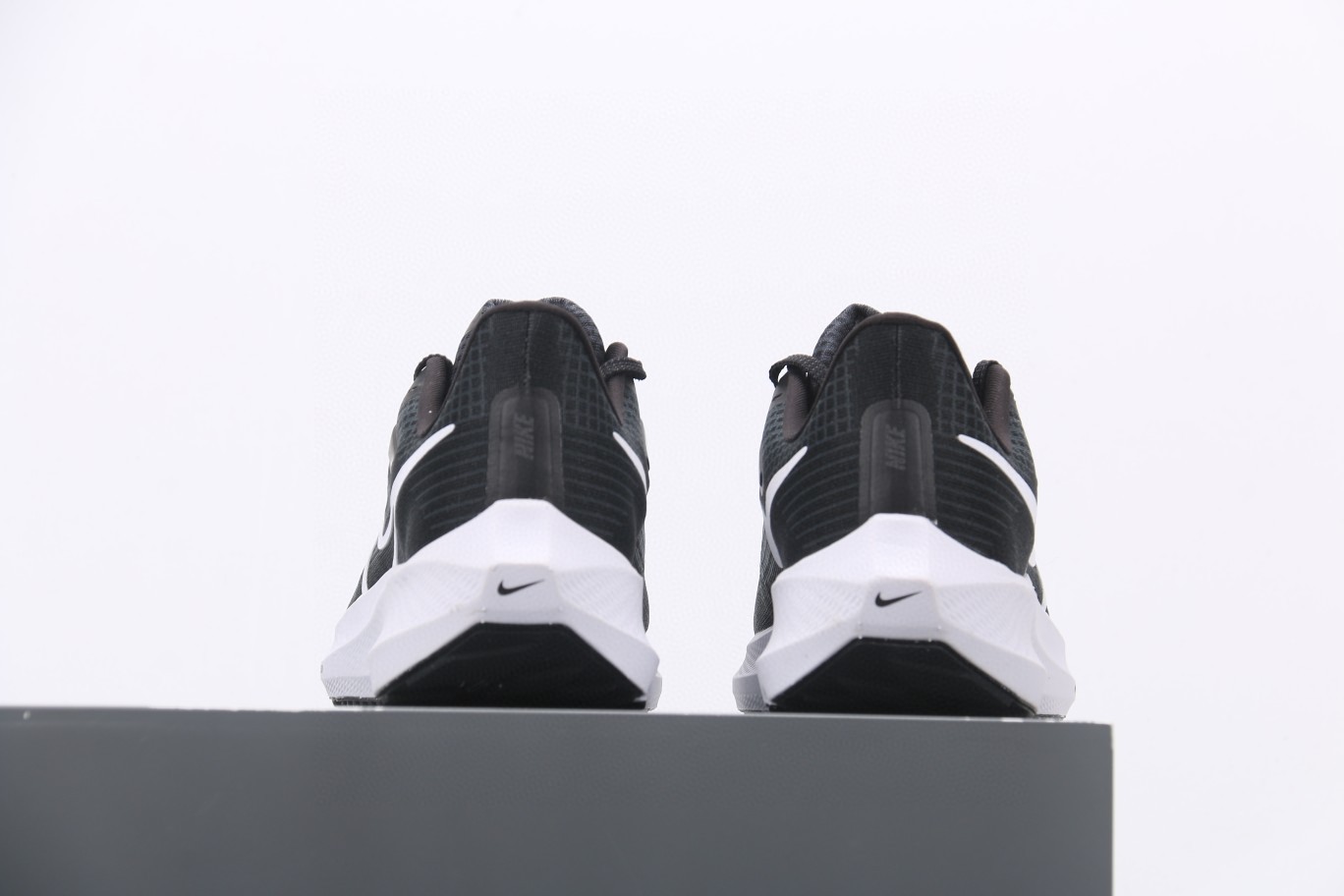 Nike Air Zoom Pegasus 39 登月39 黑白 低筒 运动鞋 跑步鞋 休闲鞋 男鞋 DH4072-001