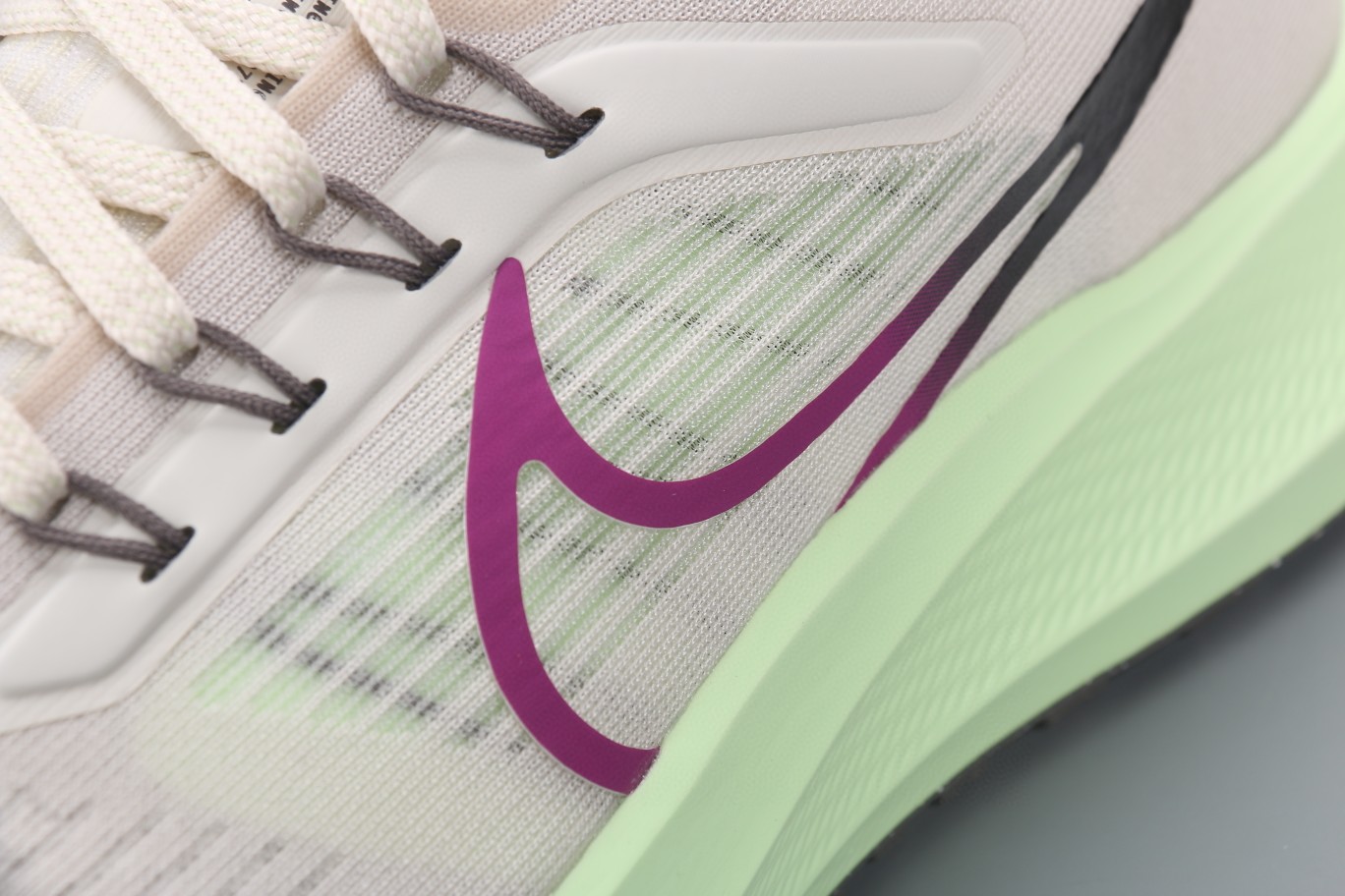 Nike Air Zoom Pegasus 39 登月39 白绿 低筒 运动鞋 跑步鞋 休闲鞋 男鞋 DH4071-101