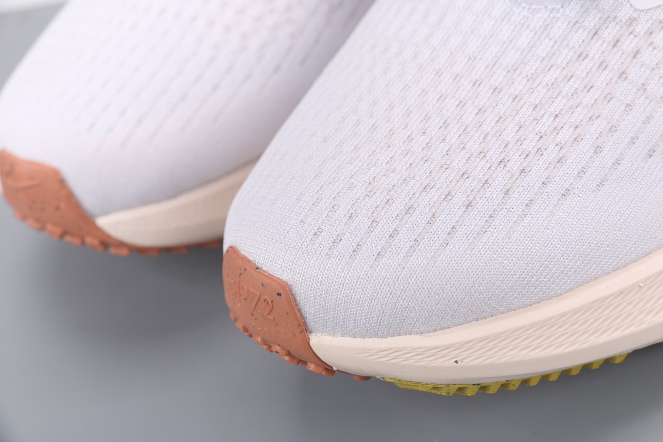 Nike Air Zoom Pegasus 39 登月39 白浅粉 低筒 运动鞋 跑步鞋 休闲鞋 男鞋 女鞋 DH4072-501