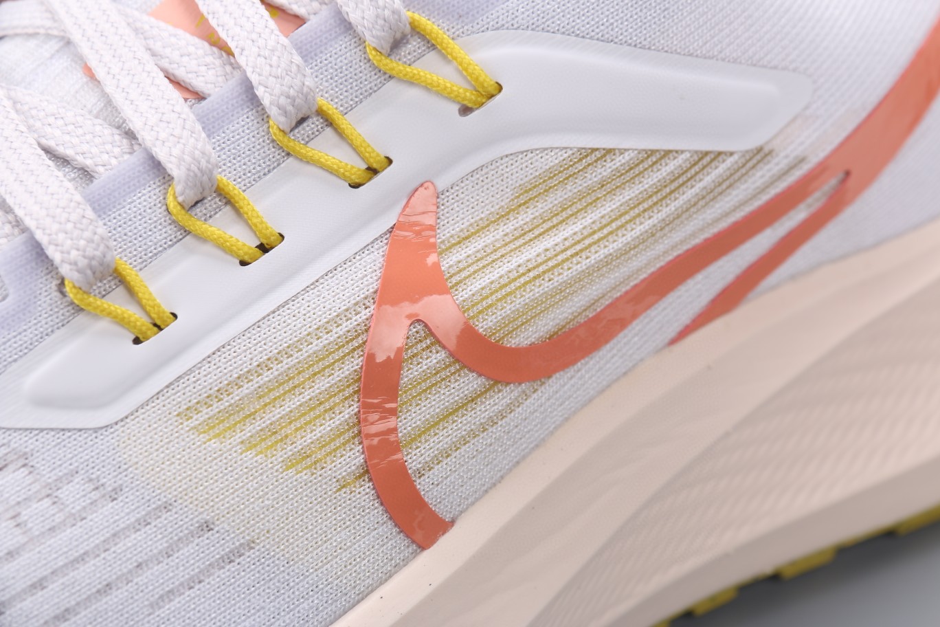 Nike Air Zoom Pegasus 39 登月39 白浅粉 低筒 运动鞋 跑步鞋 休闲鞋 男鞋 女鞋 DH4072-501