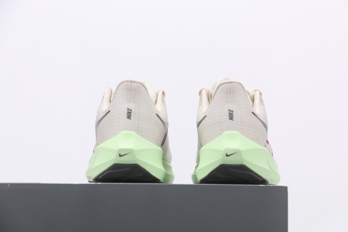 Nike Air Zoom Pegasus 39 登月39 白绿 低筒 运动鞋 跑步鞋 休闲鞋 男鞋 DH4071-101