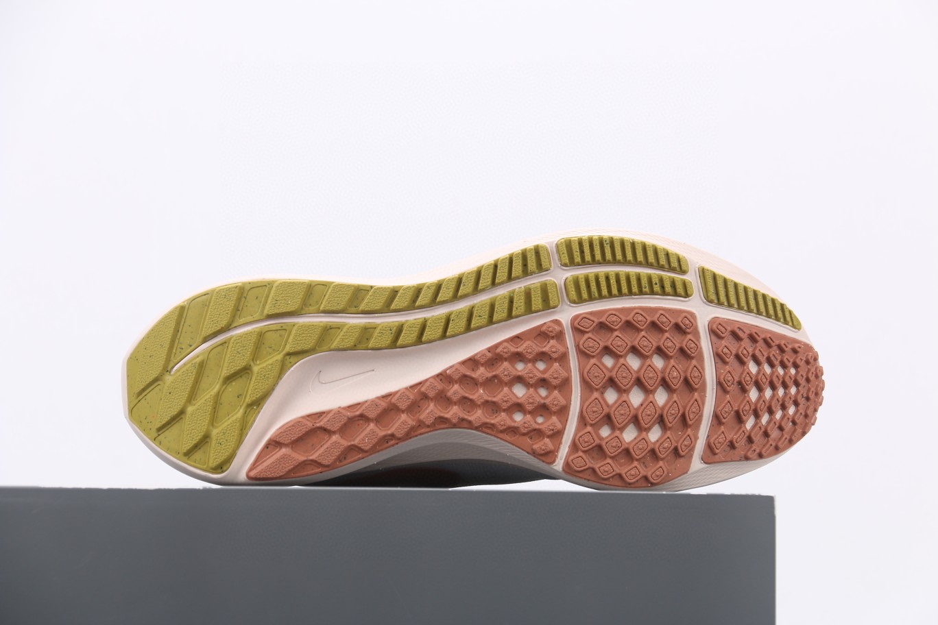 Nike Air Zoom Pegasus 39 登月39 白浅粉 低筒 运动鞋 跑步鞋 休闲鞋 男鞋 女鞋 DH4072-501