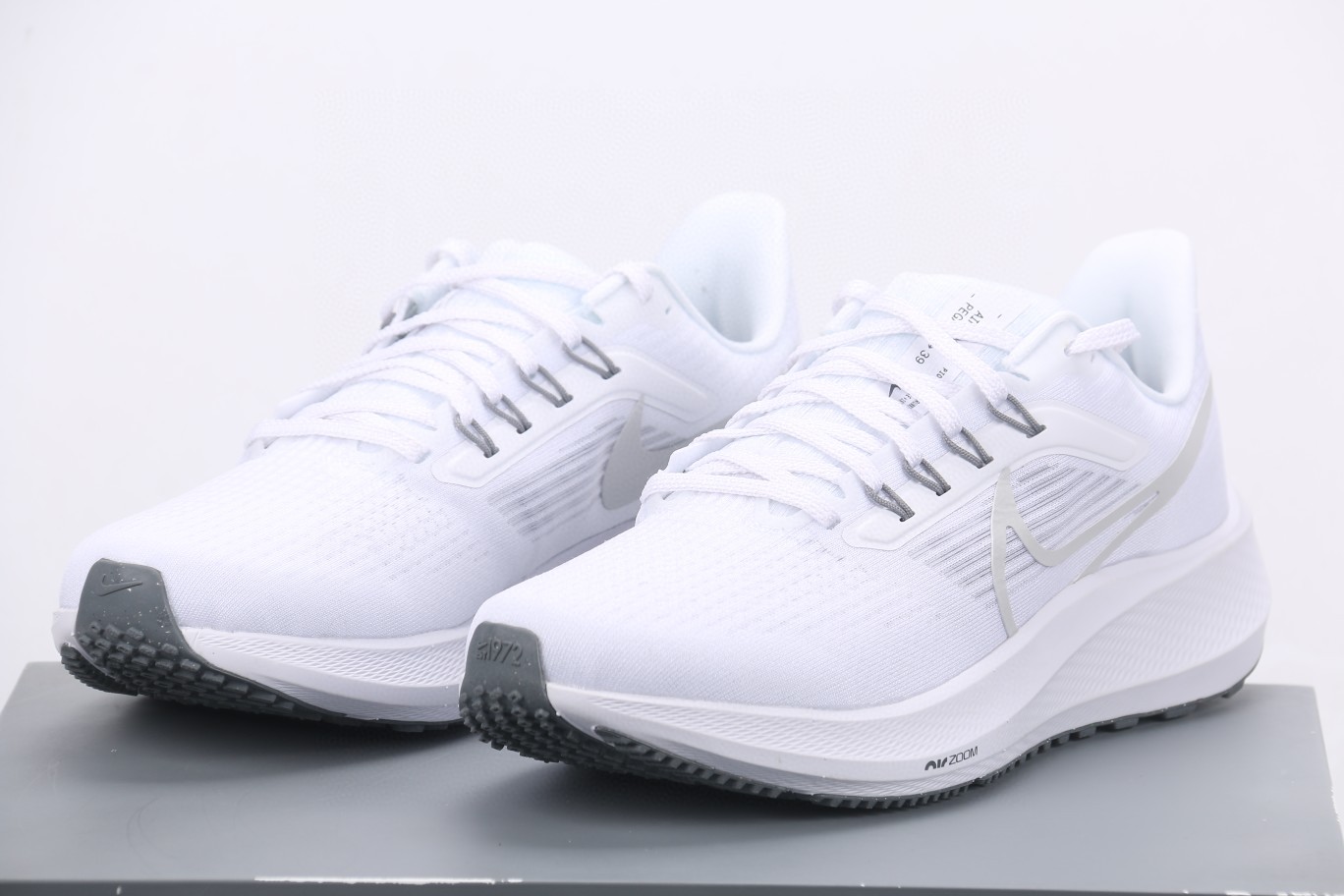 Nike Air Zoom Pegasus 39 登月39 白灰 低筒 运动鞋 跑步鞋 休闲鞋 男鞋 女鞋 DH4071-100