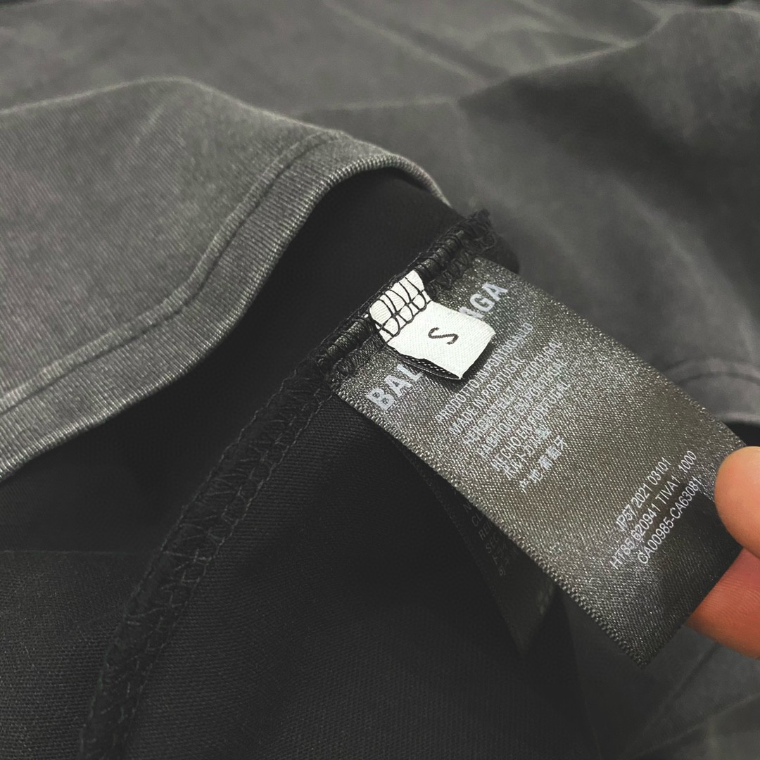 BALENCIAGA 施华洛世奇 水钻 后背字母LOGO 水洗雪花 做旧 黑色 T 恤 圆领 夏季 男女同款 