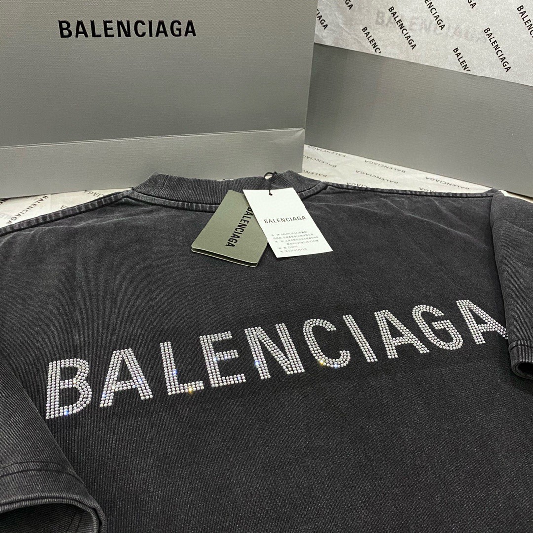 BALENCIAGA 施华洛世奇 水钻 后背字母LOGO 水洗雪花 做旧 黑色 T 恤 圆领 夏季 男女同款 