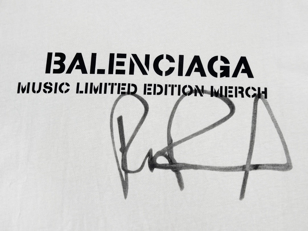 Balenciaga RuPaul 联名款 平纹字母logo 米白色 T 恤 圆领 夏季 男女同款 676589TLV579057