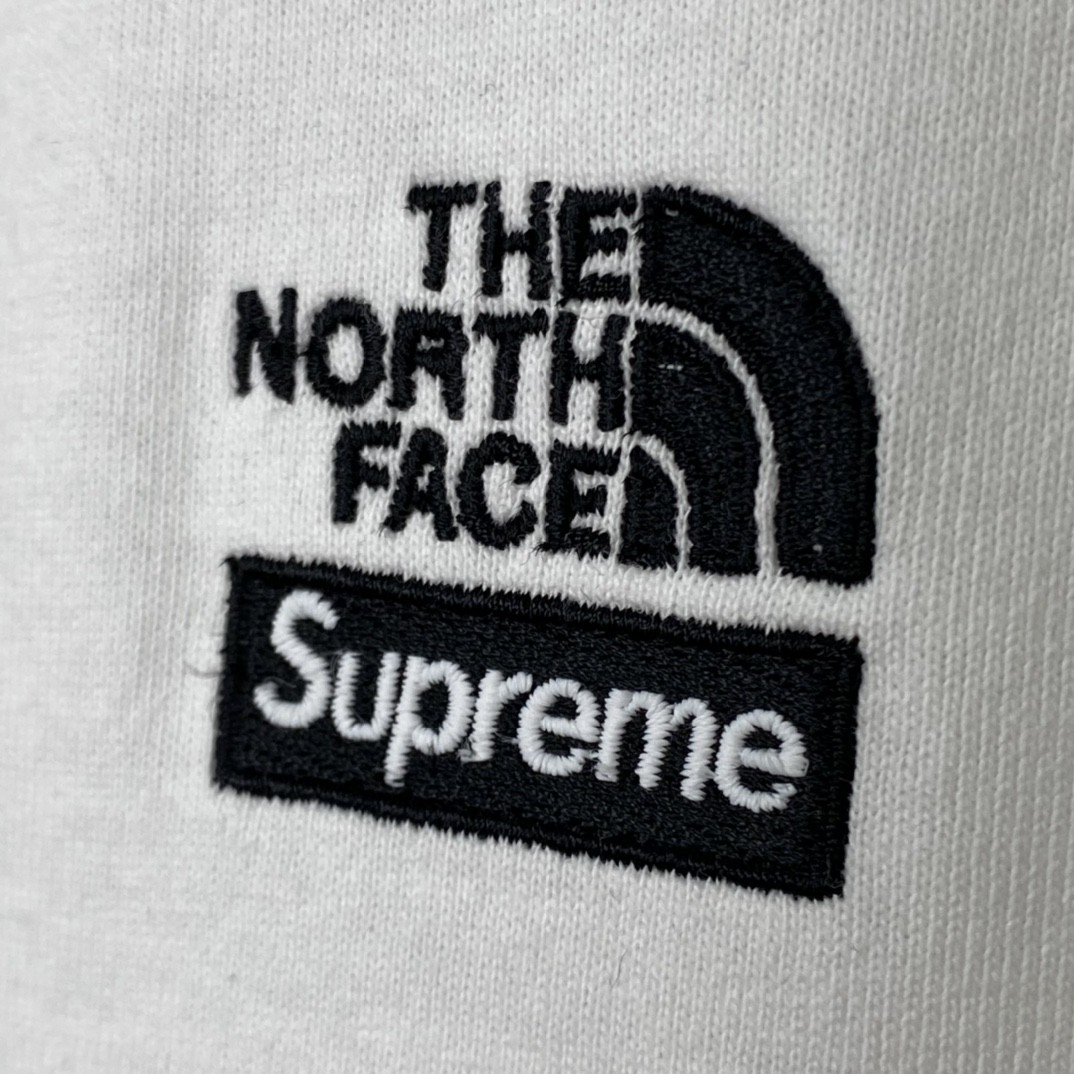 Supreme SS22 Week 16 The North Face 联名款 Bandana Tee 腰果花印花 Logo 白色 T 恤 圆领 夏季 男女同款 SUP-SS22-754
